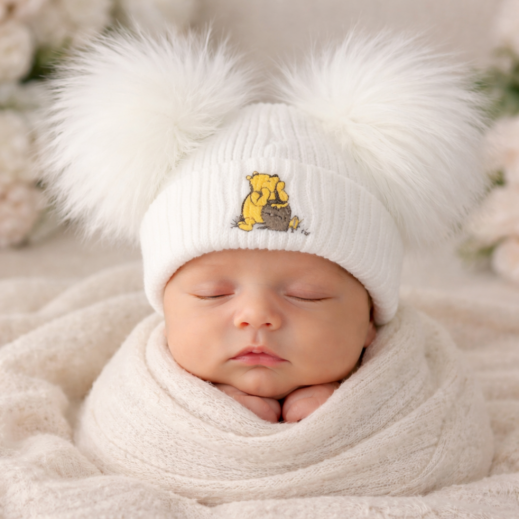 Double Pom Hat Winnie The Pooh - First Size